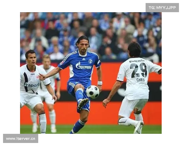 法尔范在沙尔克04阵中的关键作用与战术地位深度剖析