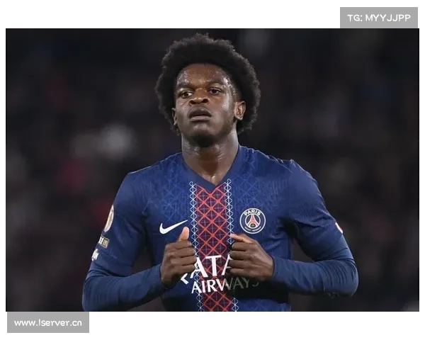 巴黎圣日耳曼超级杯明星球员的表现与球队整体影响力分析 巴黎圣日耳曼超级杯明星球员的表现与球队整体影响力分析