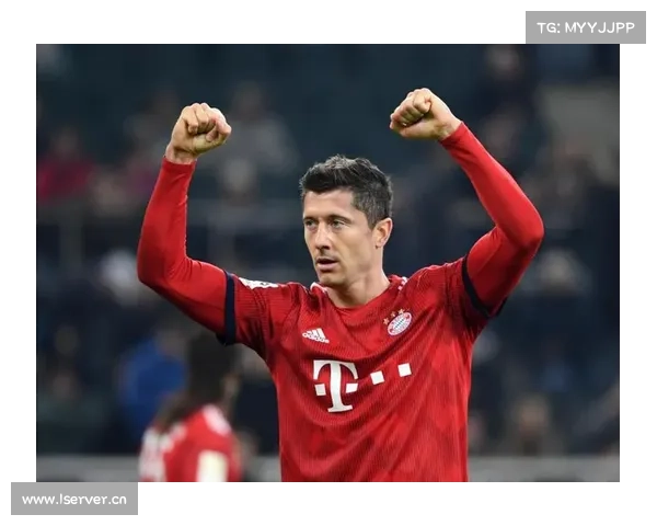 拜仁高压战术的核心驱动力与莱万在德国超级杯中的决定性影响